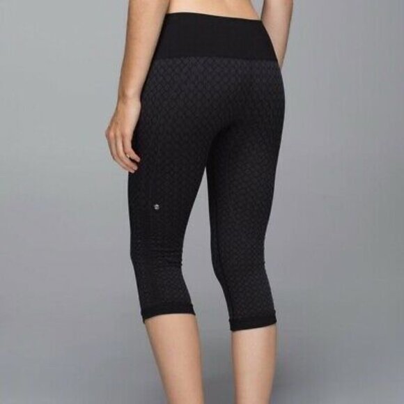 Lululemon SOUL GEO “In The Flow” Crop Leggings - Picture 1 of 7
